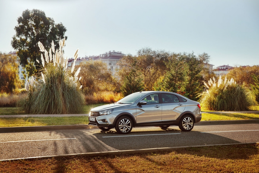 LADA Vesta лидер продаж в Октябре!